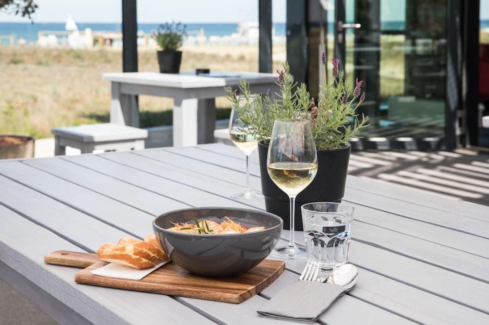 Hotel Aja Warnemuende 4*